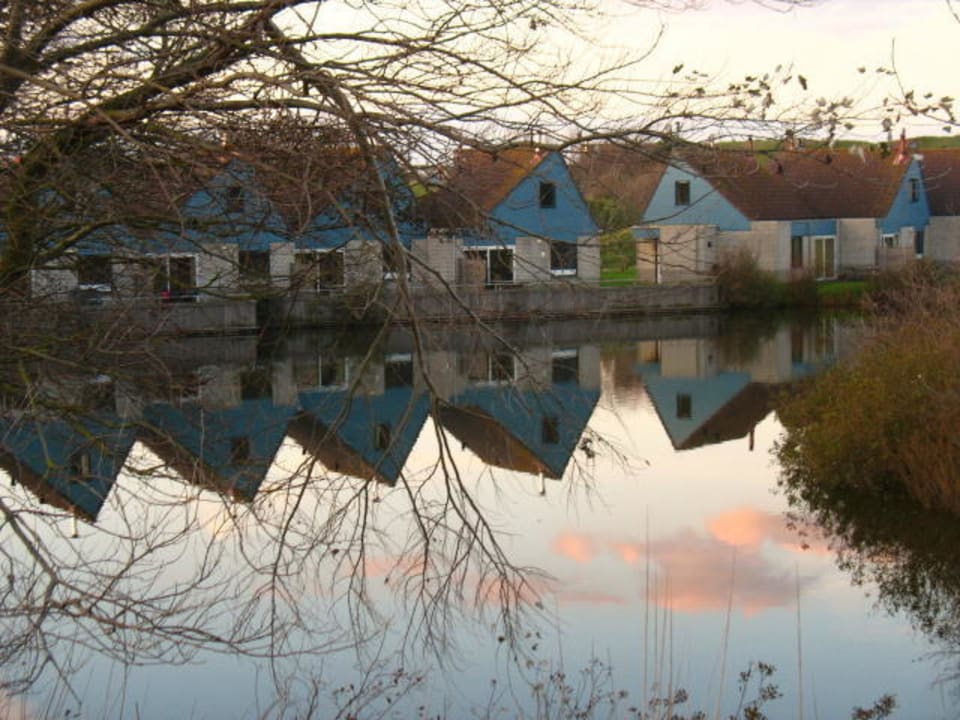 Häuser am großen Weiher Center Parcs Park Zandvoort