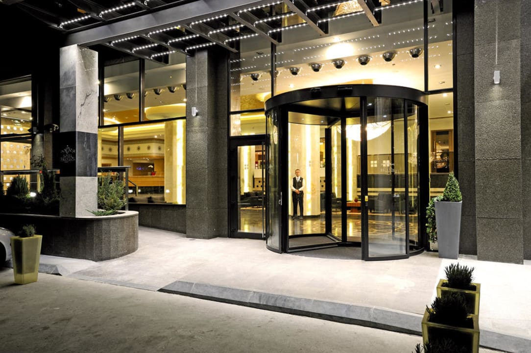 Main Entrance Hotel Bristol Sarajevo