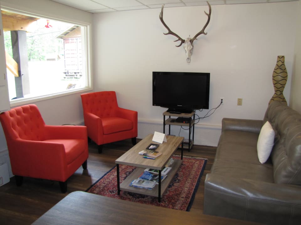 Lobby Stewart Mountain Lodge