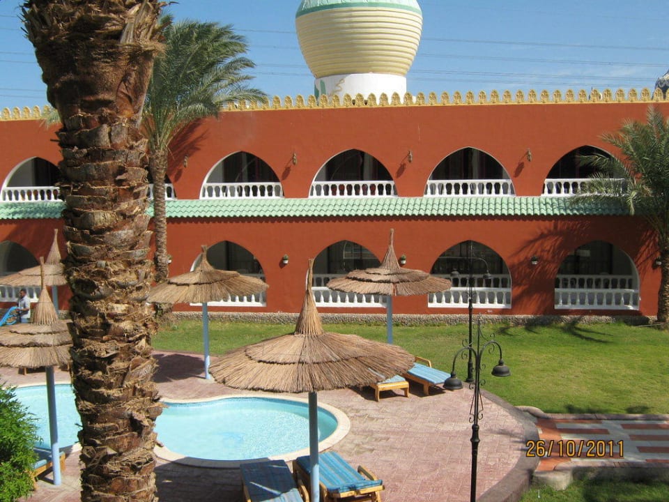 Вид из номера Pickalbatros Alf Leila Wa Leila Resort - Neverland Hurghada