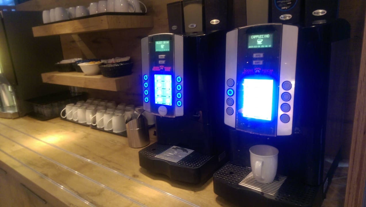 Frühstück Kaffeeautomaten Hotel Ibis Brussels off Grand'Place