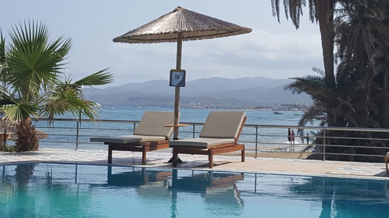 Pool Alai, Crete Hotel