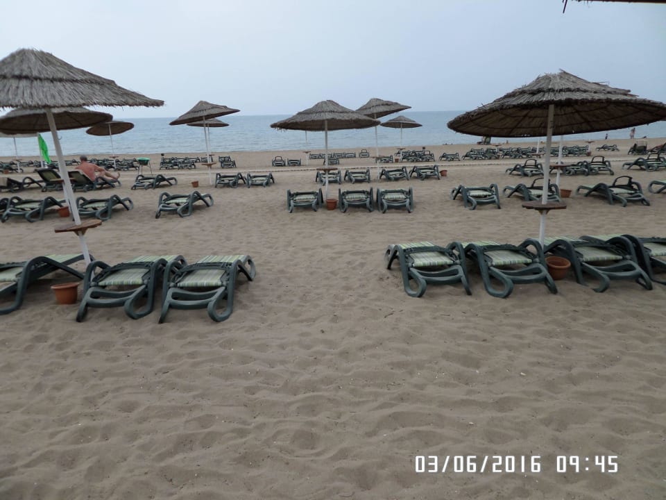 Der Strand heuer fast leer  Asteria Family Belek