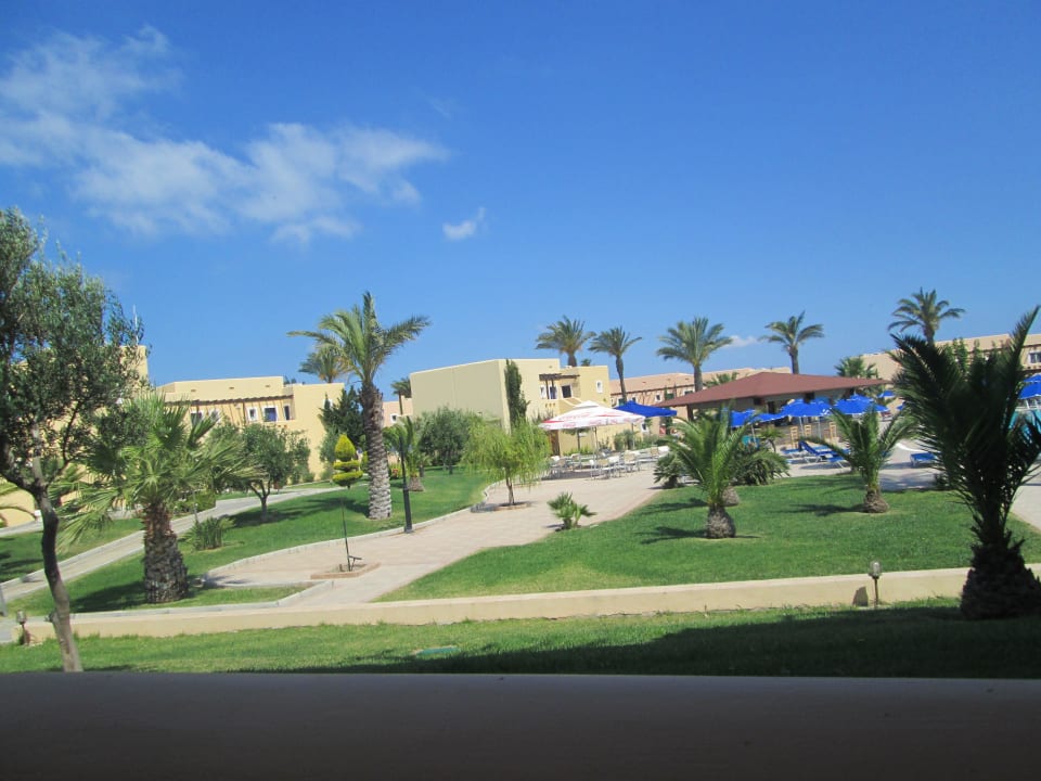 Ausblick vom Balkon des Zimmers EG Hotel Horizon Beach Resort