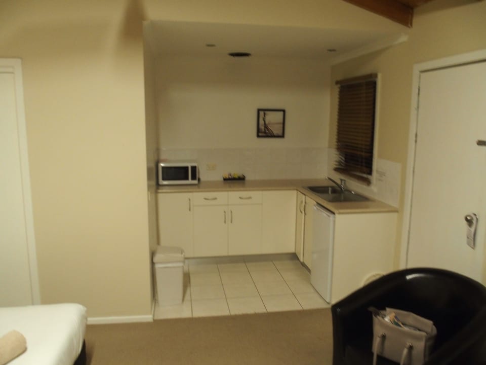 Zimmer Best Western Colonial Village Motel