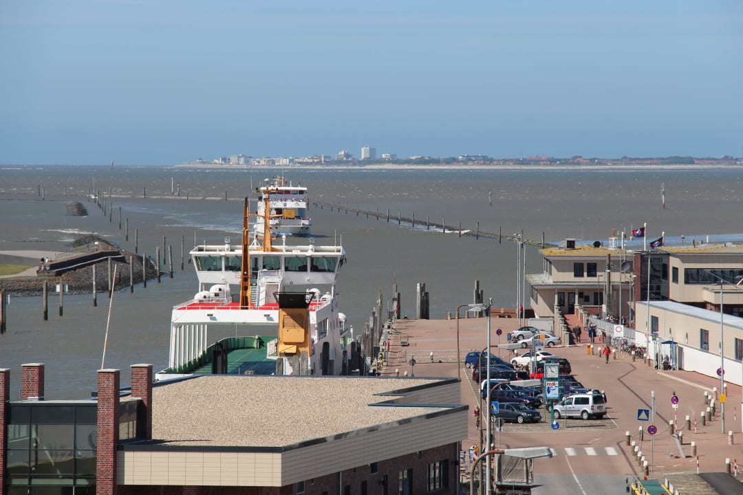 Nur "1" Ausblick -Richtung Norderney- a.d. Zimmer Hotel Fährhaus