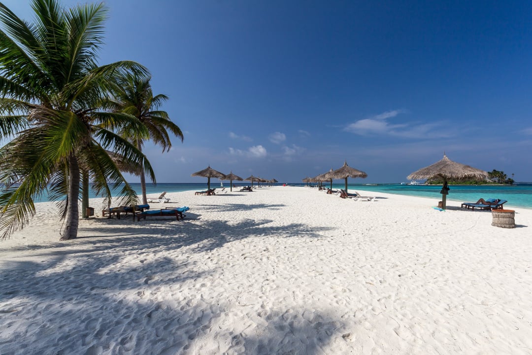 Die Sandbank von der Thundibar aus Veligandu Maldives Resort Island