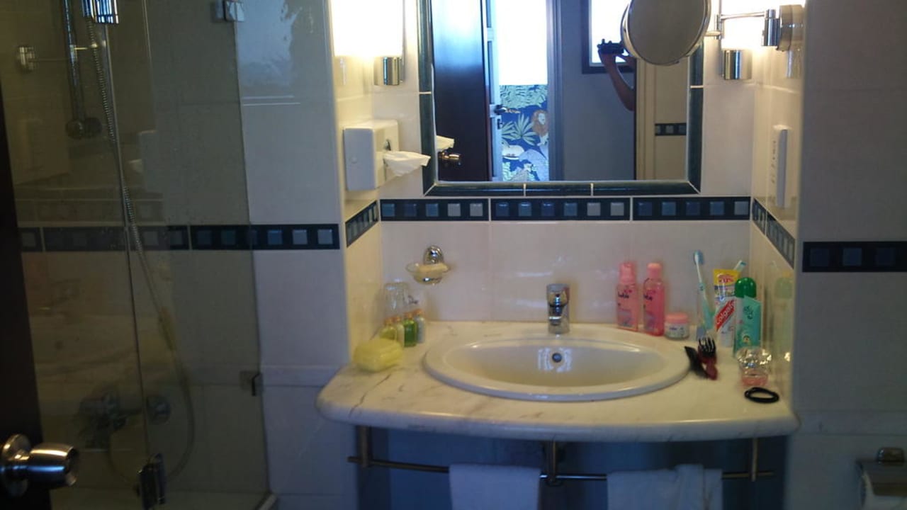 Bad Hotel Sunrise Beach