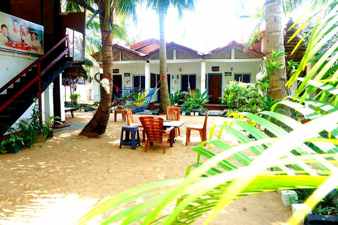 Gartenanlage Star Rest Beach Hotel Arugambay