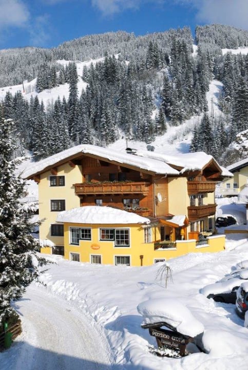 Außenansicht Winter Frühstückspension Anja