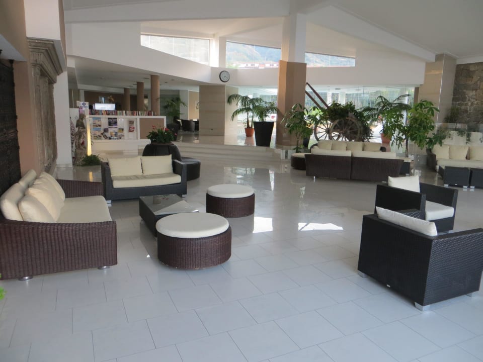 Hotellobby Aldiana Club Rocca Nettuno Calabria