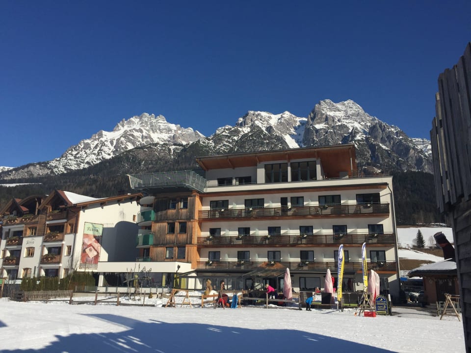 Außenansicht / Asitzseite mit Terrasse Hotel Bacher Asitzstubn