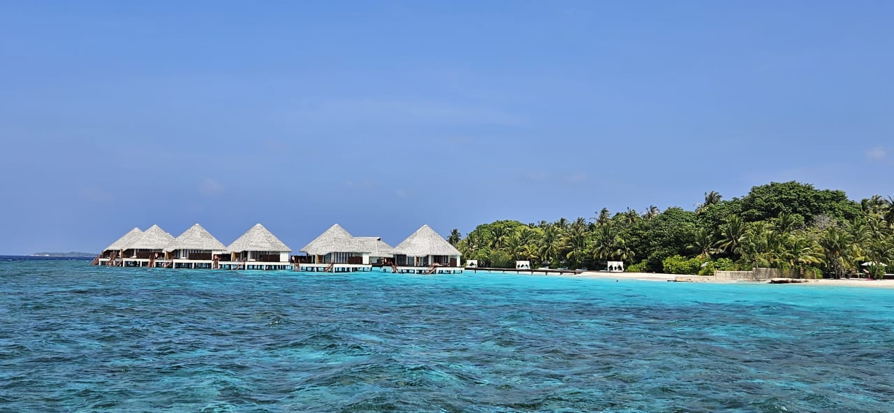 Strand Adaaran Select Meedhupparu Island Resort - Premium All Inclusive