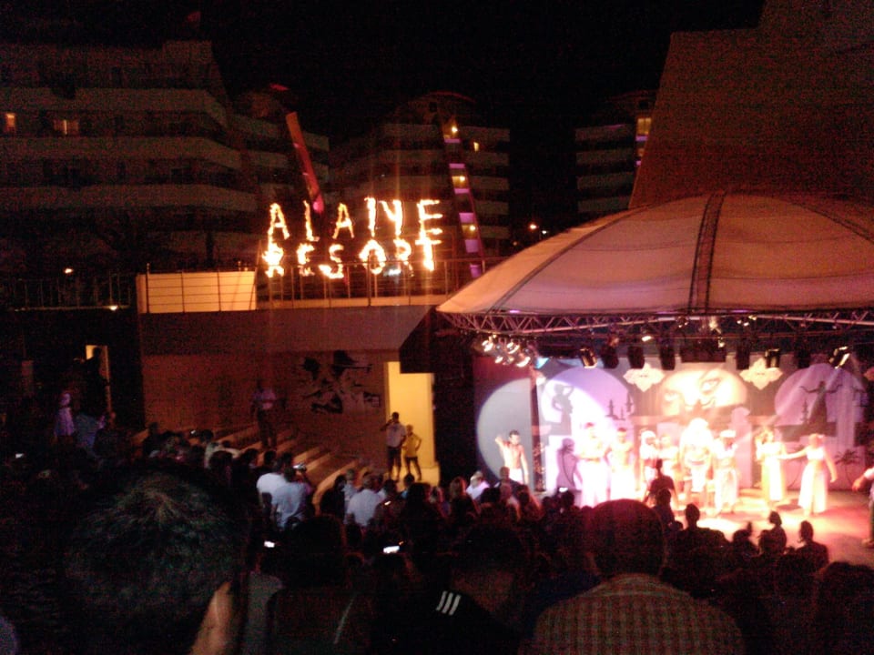 Abends- Animationen in der Anlage Alaiye Resort & Spa