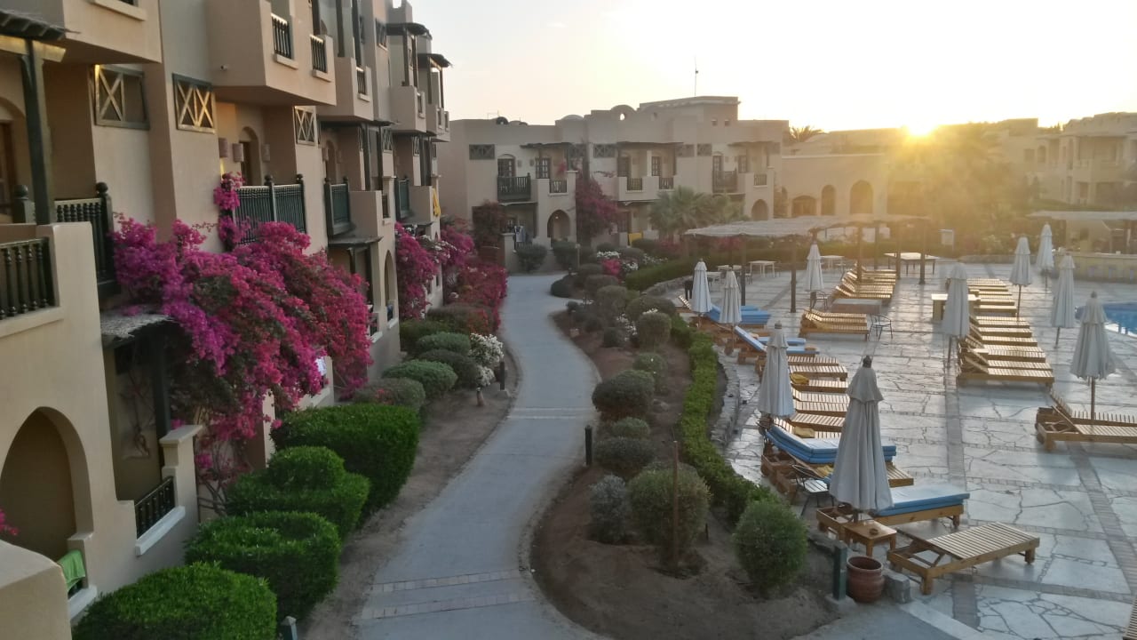 Gartenanlage Three Corners Rihana Resort Deluxe