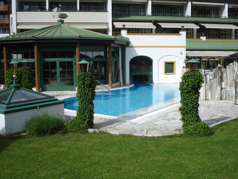 Vom Garten aus  Neuhaus Zillertal Resort