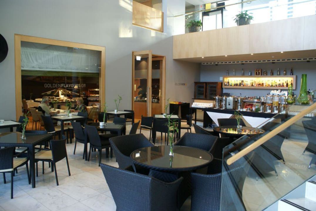 Blick aufs Restaurant Hotel Golden Residence