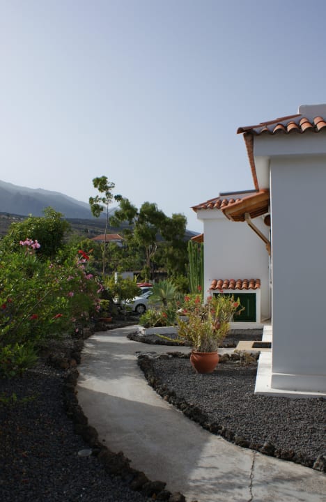 Der Weg zum Parkplatz Appartements Las Norias