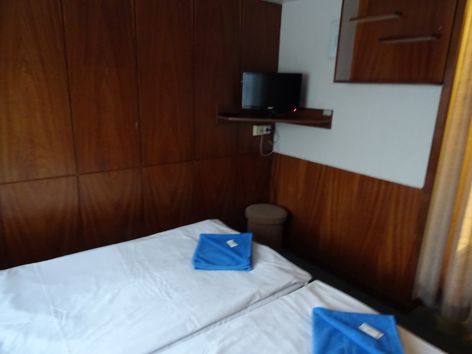 Zimmer Botel Racek