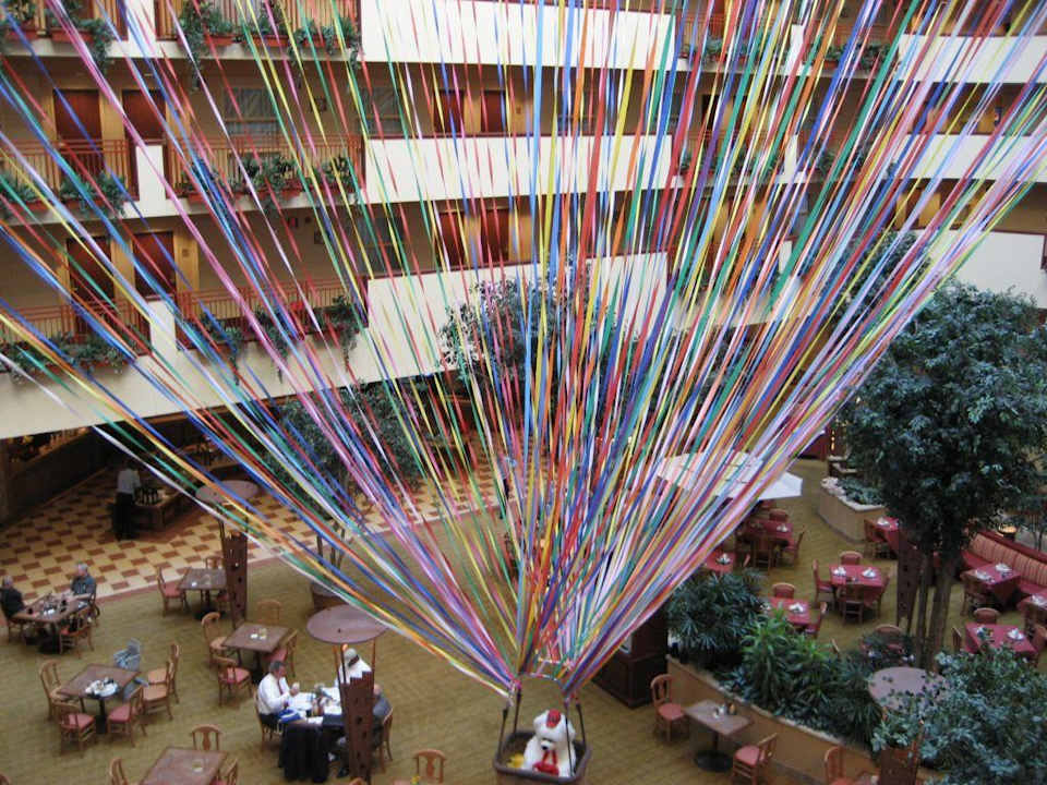 Lobby - herzlich Willkommen zur Fiesta Embassy Suites Albuquerque