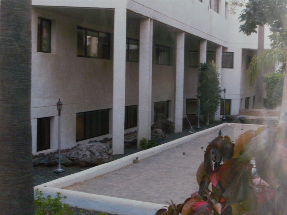 Teil des Innenhofs Alexandre Hotel Gala