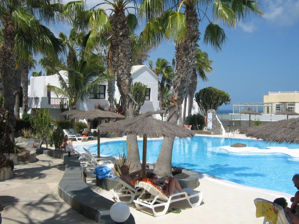 Blick auf den Pool Bahia Calma Beach