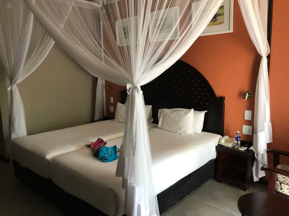 Zimmer Rainbow Hotel