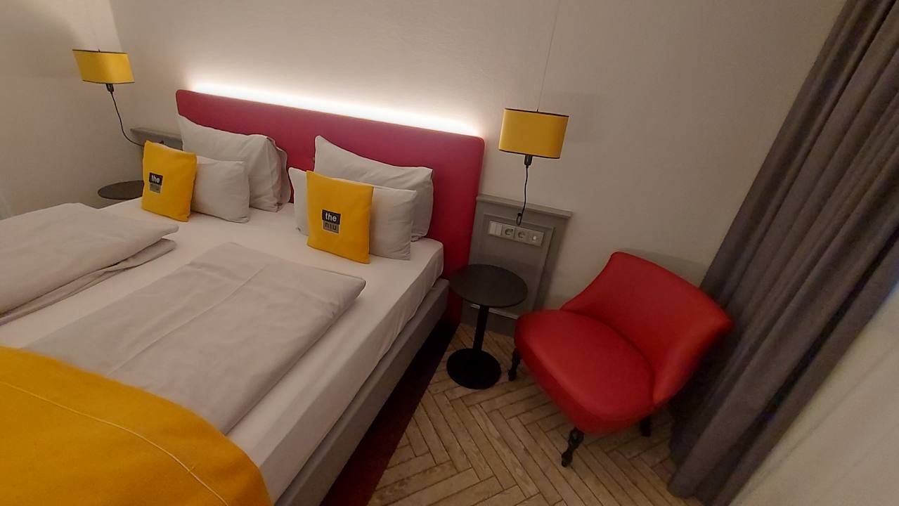 Zimmer Holiday Inn - the niu, Franz Wien