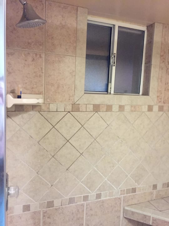 Dusche Best Western Plus Hotel Kings Inn & Suites