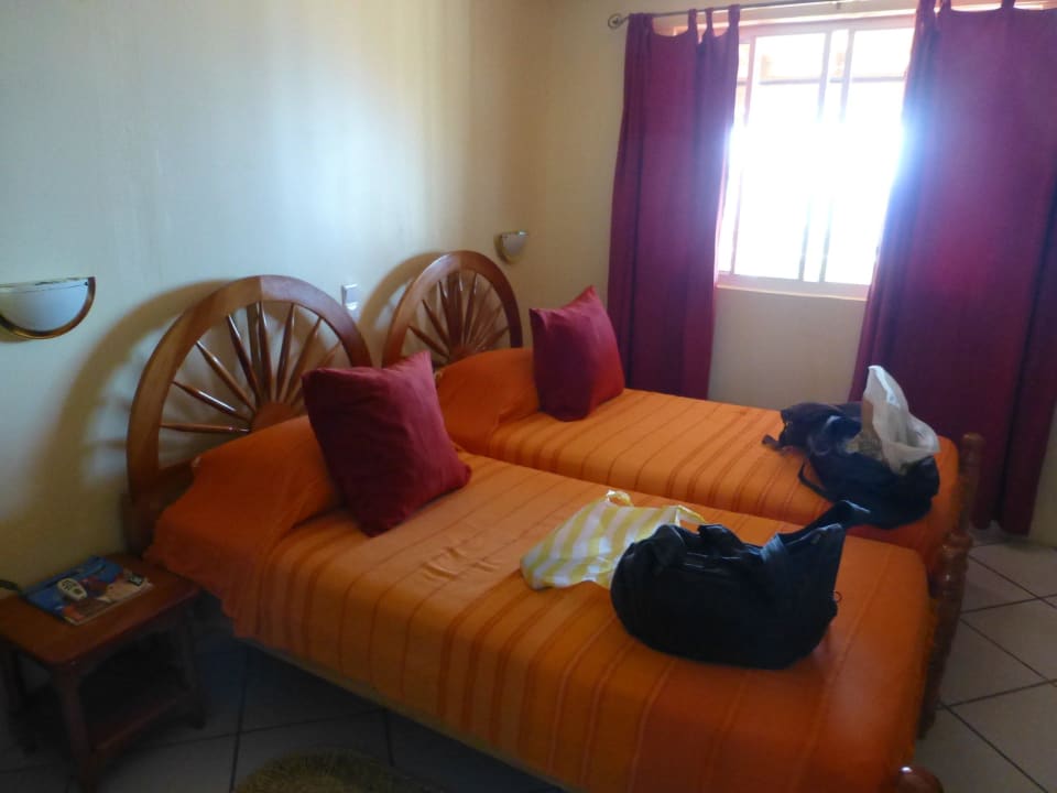 Spartanisch aber ok Tamarind Tree Hotel