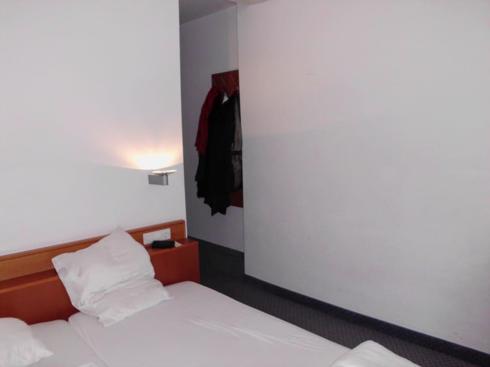 Der "Flur" zum Badezimmer Hotel Garni Zeppelin