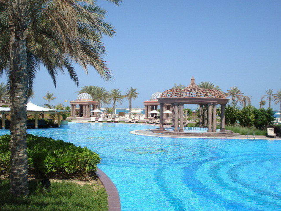 Poolanlage Ostflügel Emirates Palace Mandarin Oriental