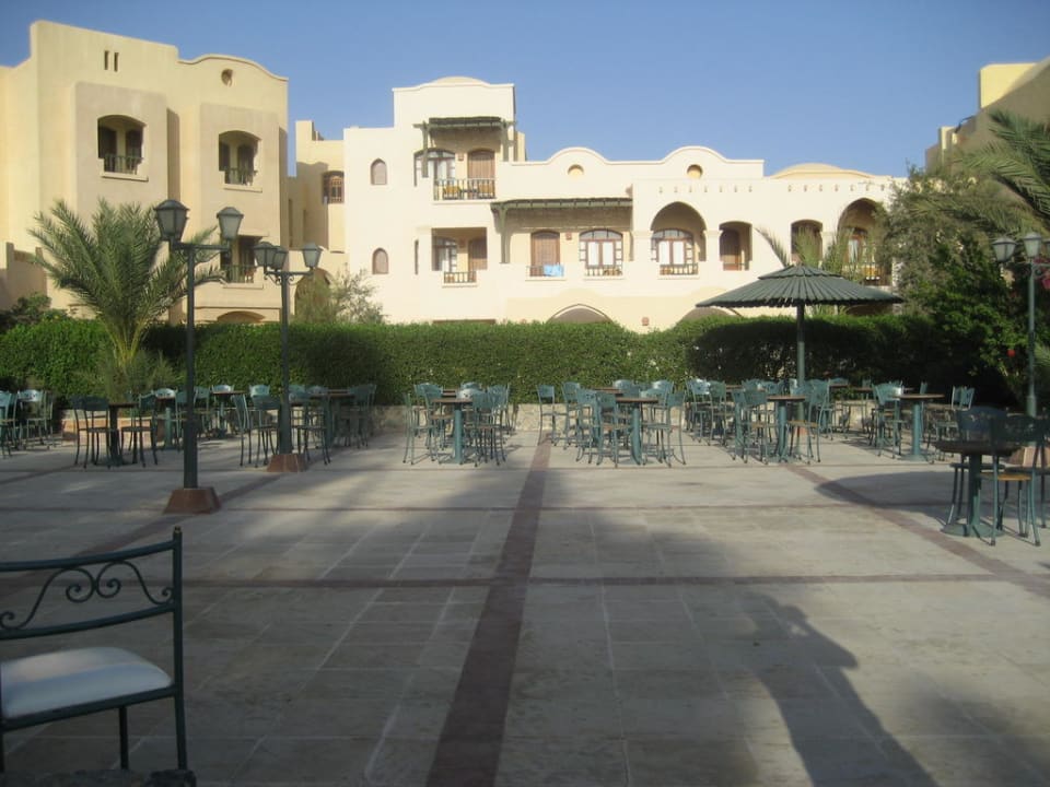 Poolbar Three Corners Rihana Resort Deluxe