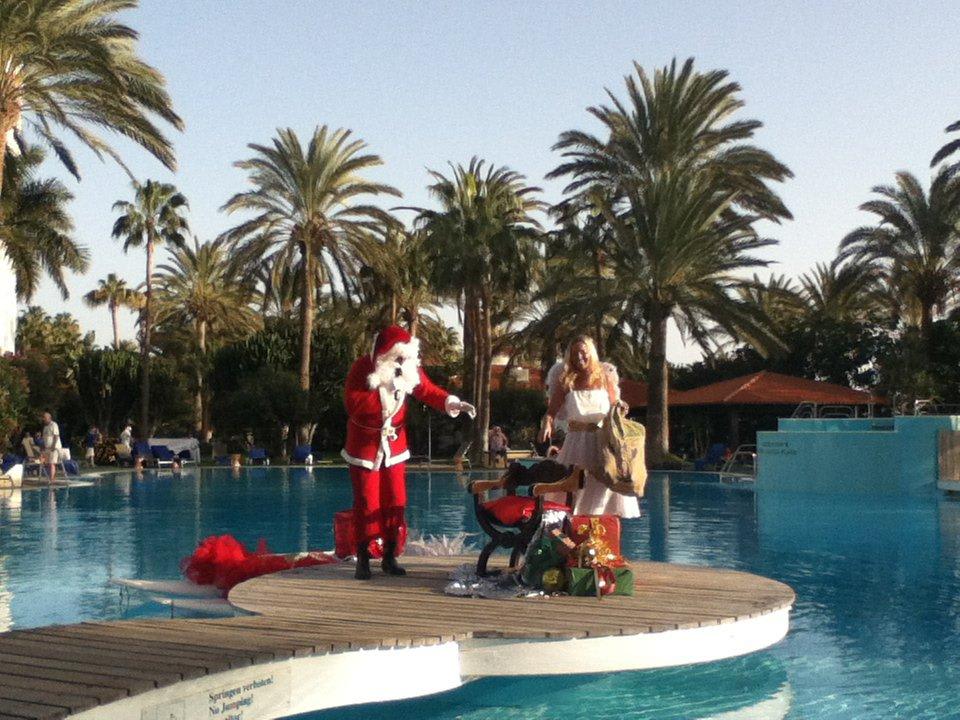 Bescherung am Pool ROBINSON JANDIA PLAYA