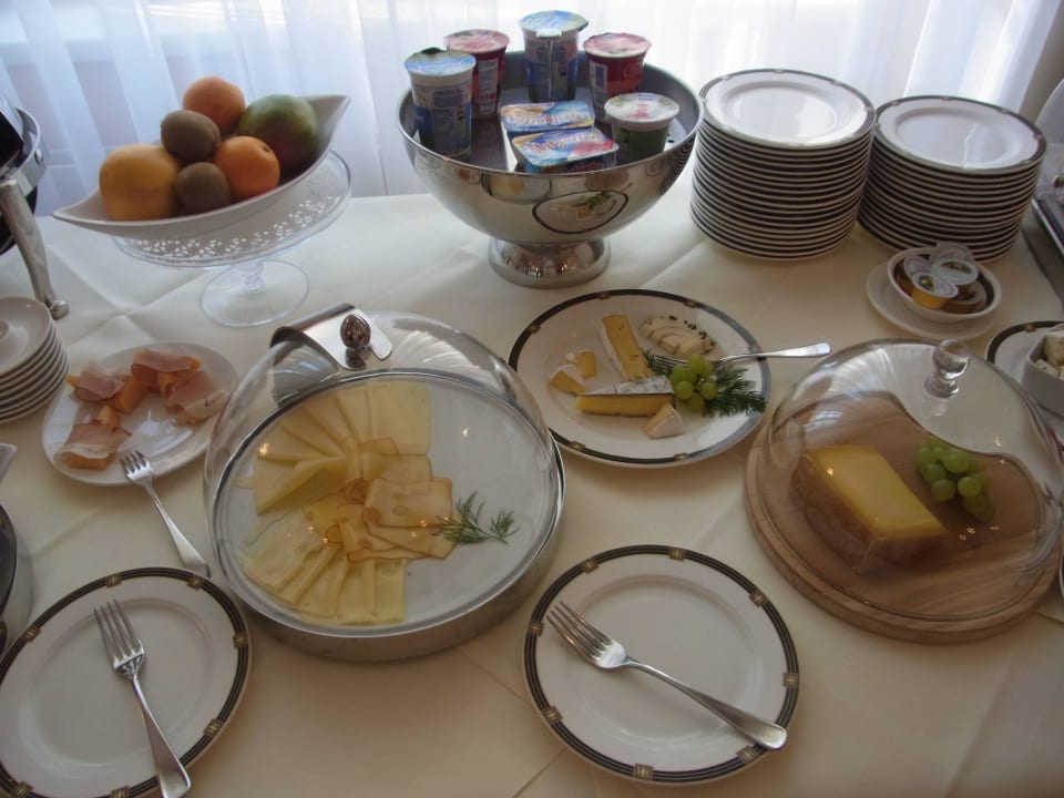 Frühstück Hotel Admiral am Kurpark