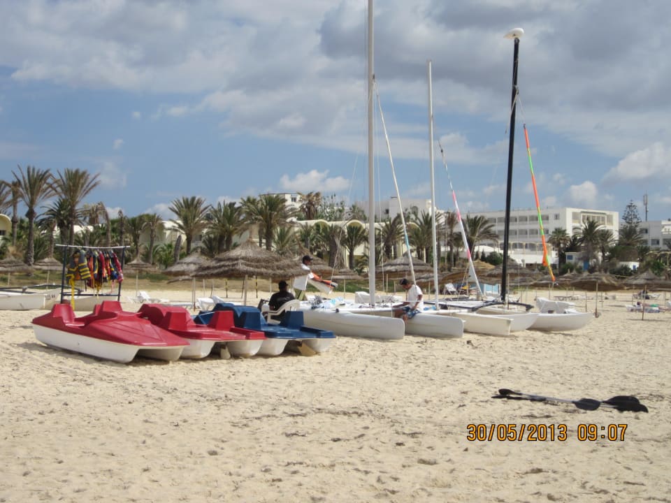 Diese Boote waren im AIl inklusive  Omar Khayam Resort & Aquapark