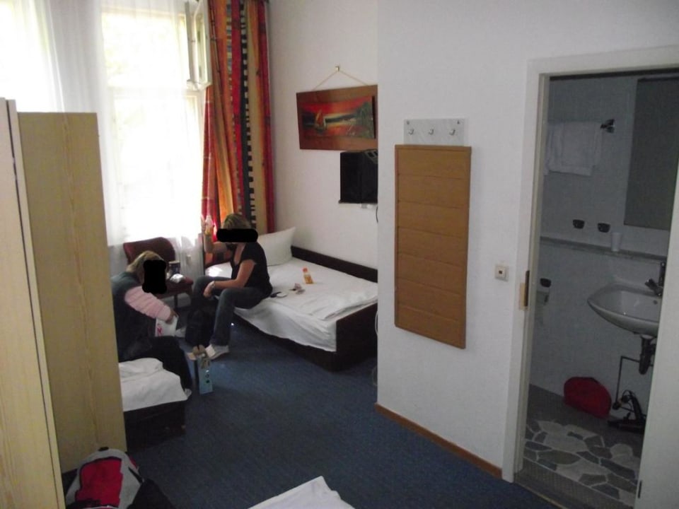 Das Zimmer mit 2 von 3 Betten Pension Messe am Funkturm