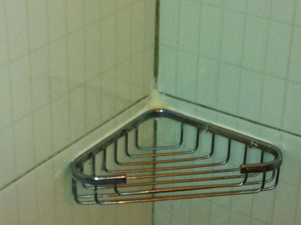 Mit Silikon geklebt hebt nicht mal die Seife Hotel Pine Bay Holiday Resort