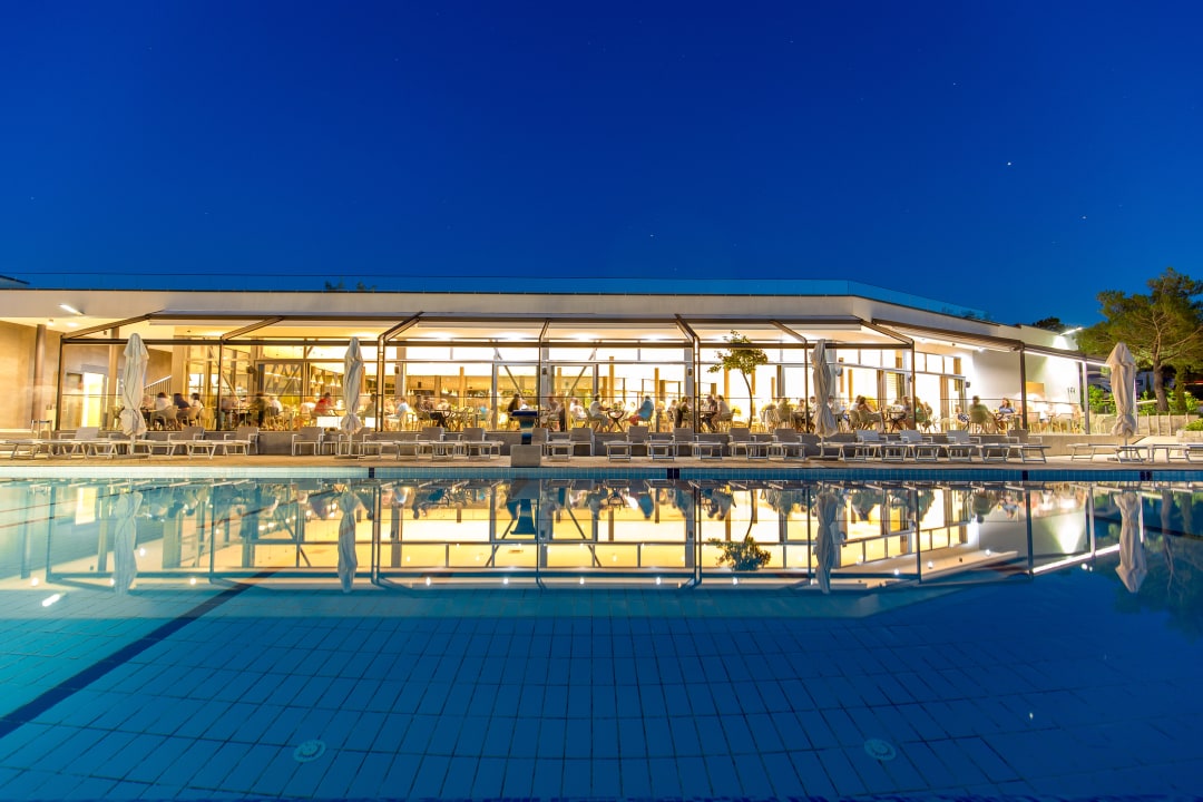Pool Camping and mobile homes Omisalj