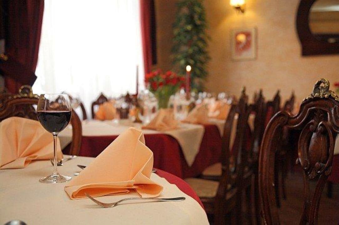 Fortuna Hotel w Krakowie – Rubinowa Restaurant Hotel Fortuna