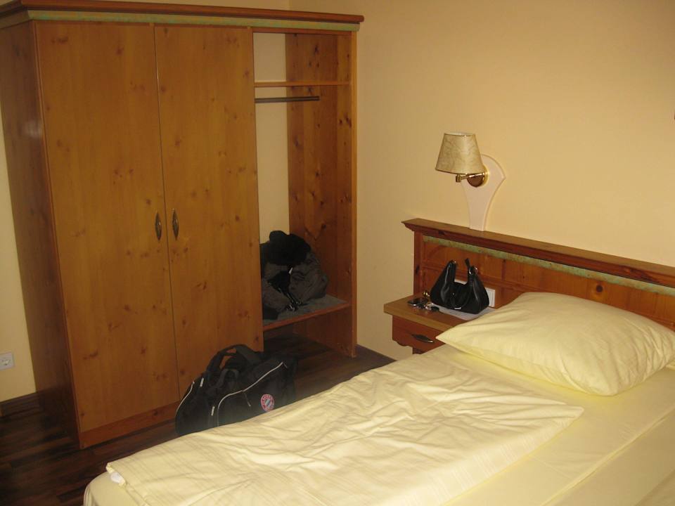 Doppelzimmer, klein aber fein  Hotel Gasthof zur Post