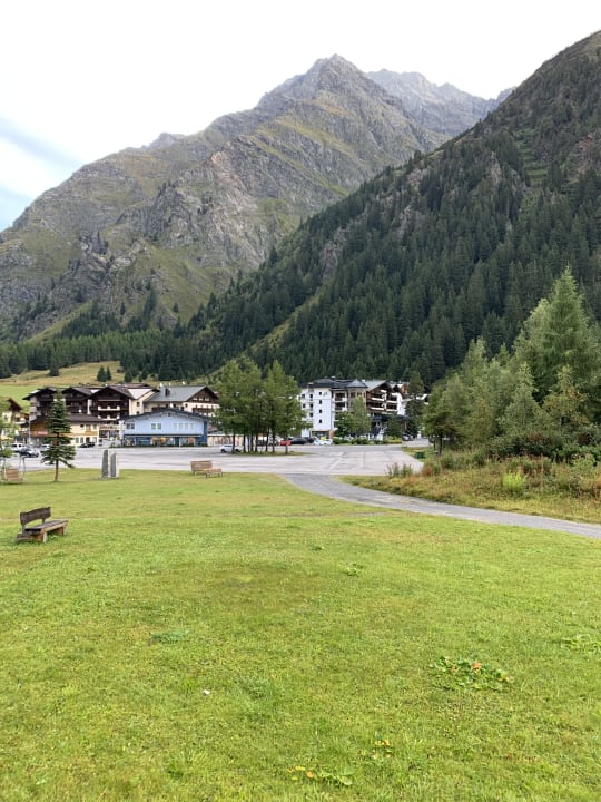 Außenansicht Verwöhnhotel Wildspitze
