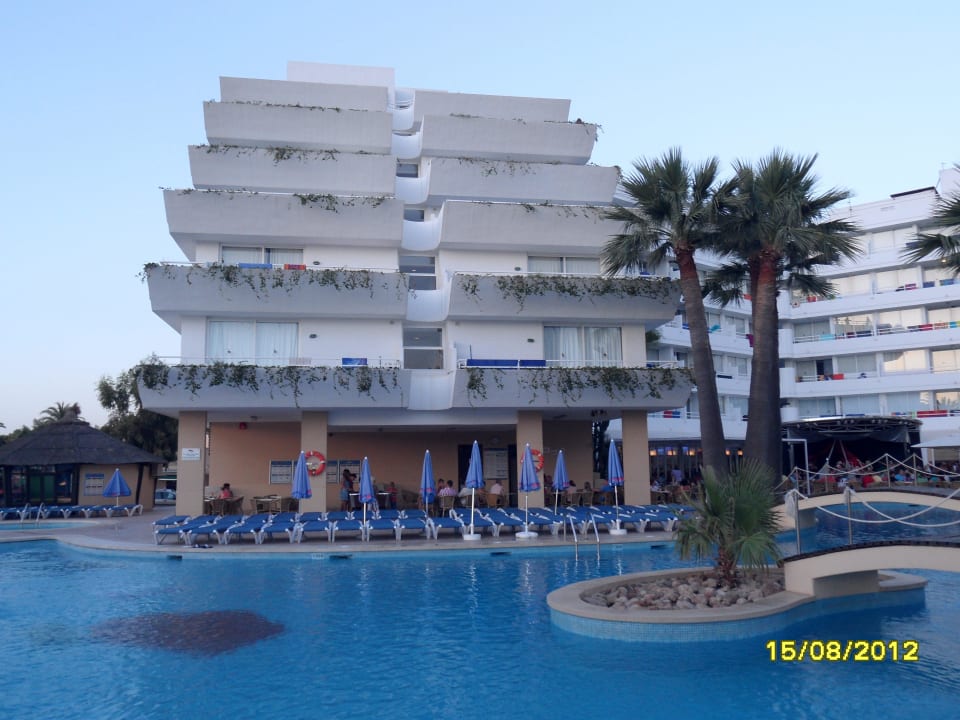 Hotel von hinten VIVA Eden Lago