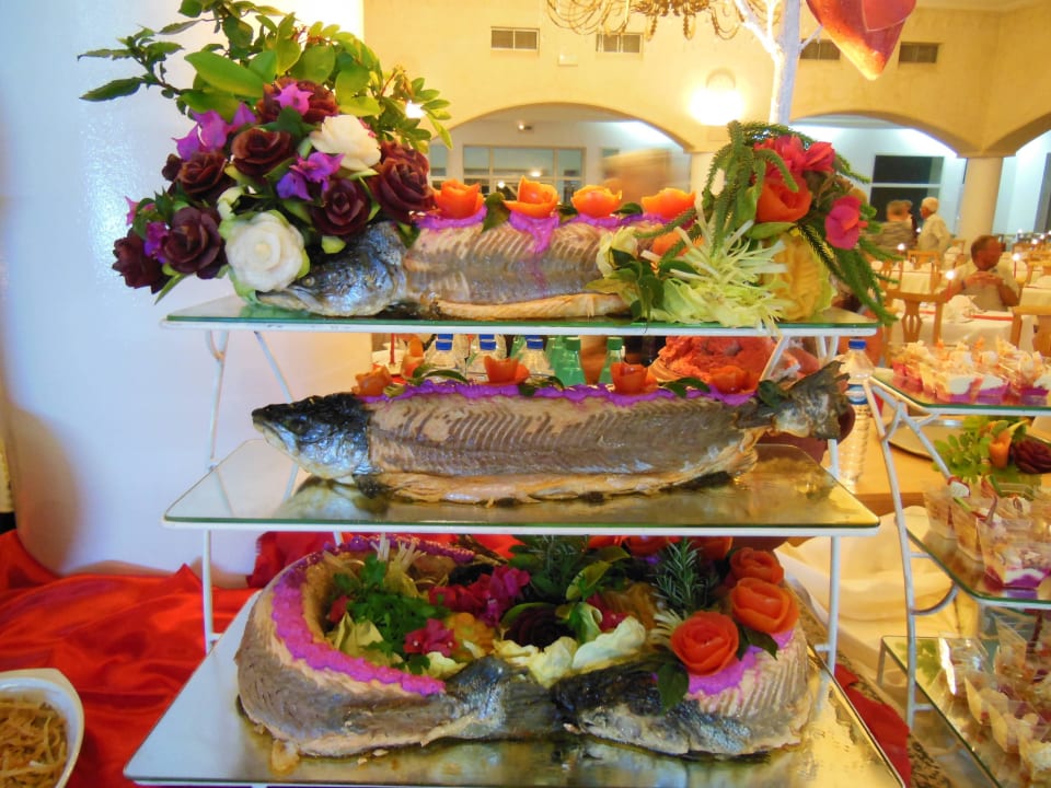 Du saumon cuit Hotel El Mouradi Djerba Menzel