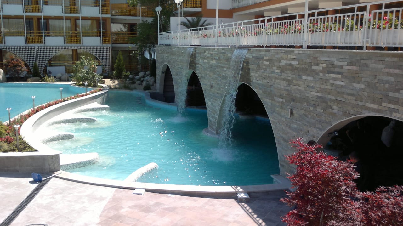Der Pool ist fertig Nessebar Beach Hotel