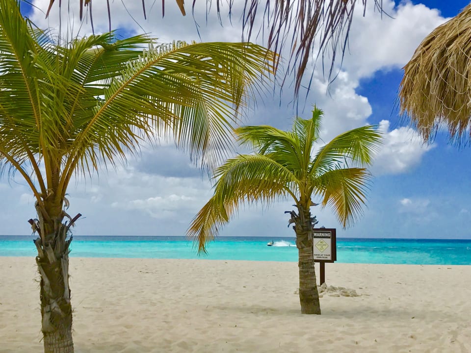 Strand Manchebo Beach Resort & Spa