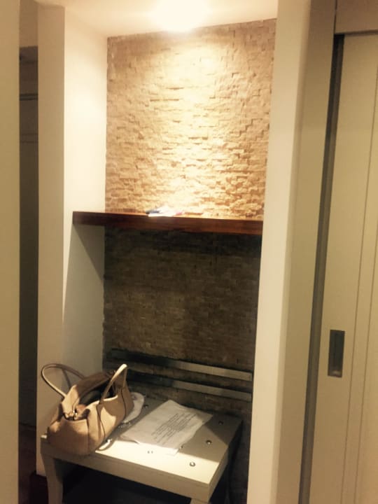 Zimmer Well Palace Side