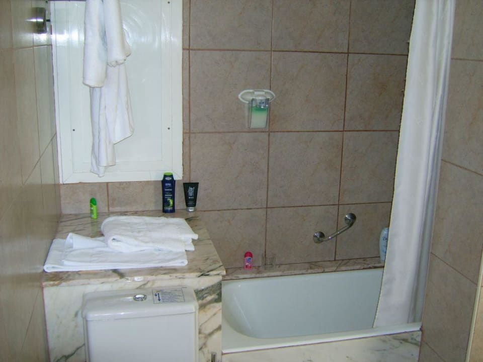 Badezimmer Iberostar Waves Bahia de Palma