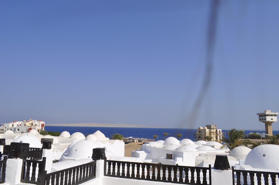 Территория отеля Arabella Azur Resort