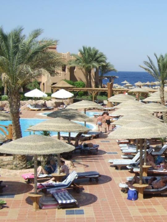 Pool vom Sea Life Charmillion Club Resort